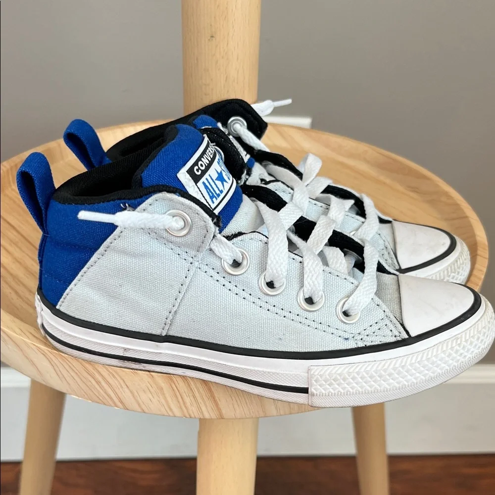 Converse Chuck Taylor All Star Axel Kids' Sneakers in Gray and Blue Size 11.5